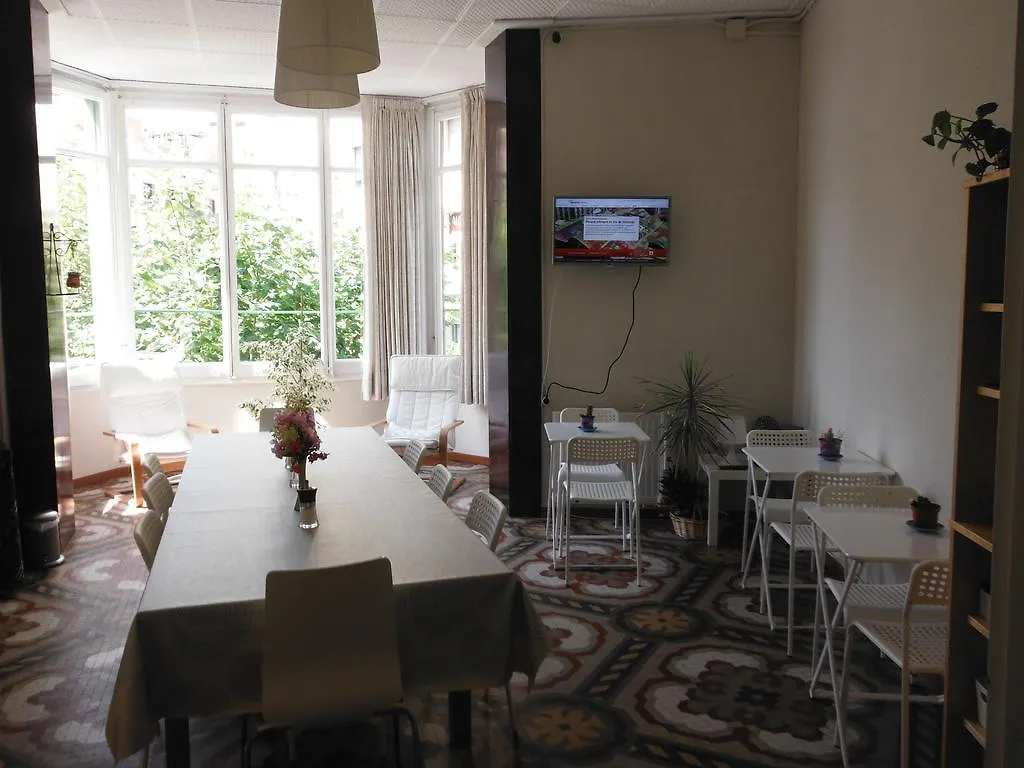 Hostal Eixample Barcelona 2*,  Spain
