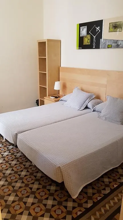 ** Konukevi Hostal Eixample Otel Barselona İspanya