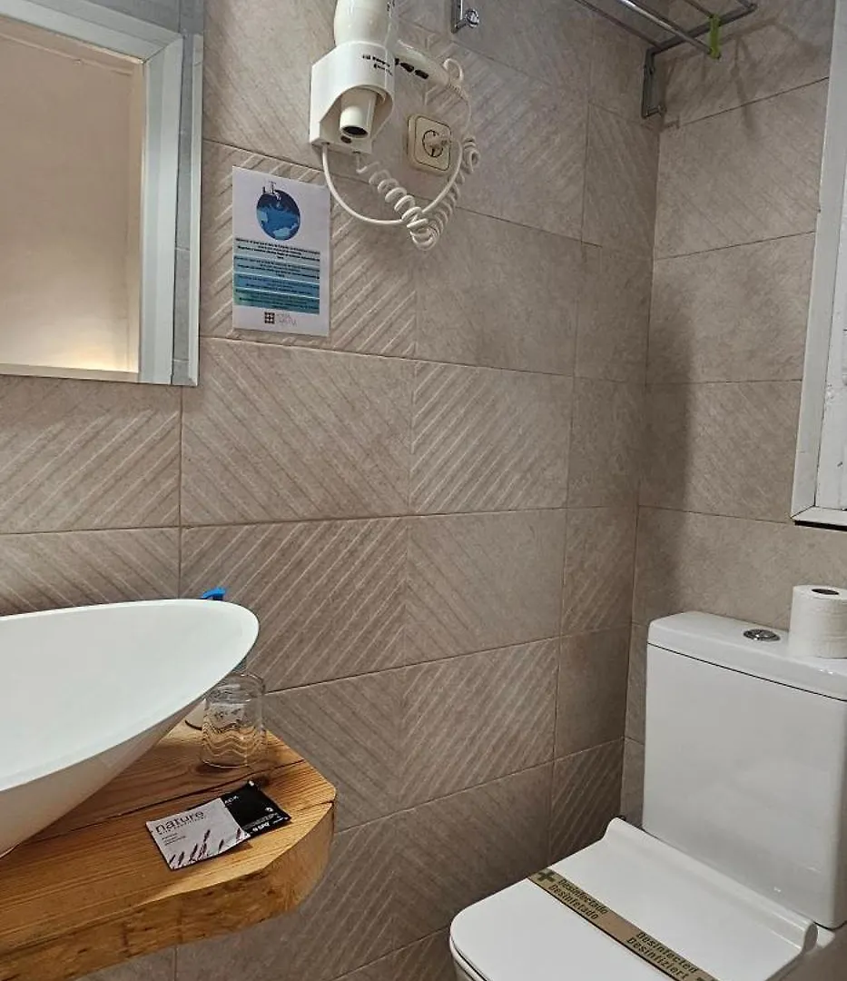 ** Affittacamere Hostal Eixample Barcellona Spagna